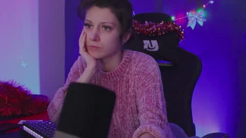 Snapshot of kathleen_frost chatting on December 25, 5:37 am kathleen_frost online show from December 25, 5:37 am