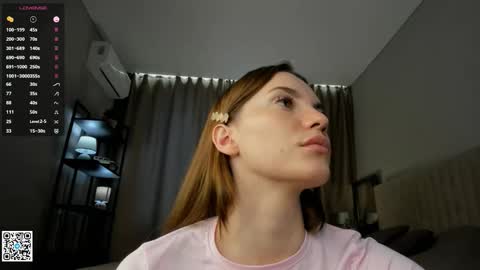 Lola online show from February 25, 6:12 am