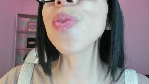 Katty online show from April 14, 7:25 pm