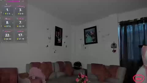 Snapshot of katty_snow chatting on September 25, 10:40 pm Katty  online show from September 25, 10:40 pm