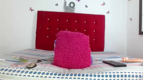 kattysharlotte online show from October 25, 4:47 pm