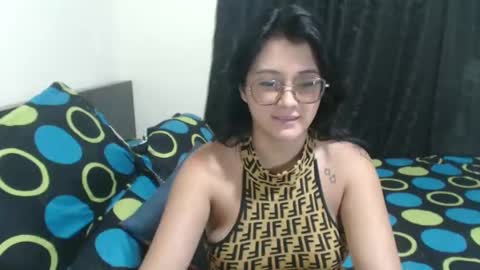 Snapshot of katy_bello chatting on March 3, 11:56 pm katy online show from March 3, 11:56 pm