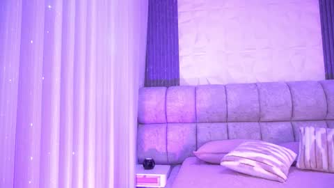 Katy online show from December 14, 12:00 pm