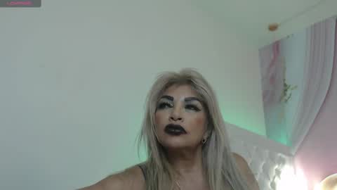 Snapshot of katyhornymilfsexy chatting on September 19, 8:08 pm katy online show from September 19, 8:08 pm