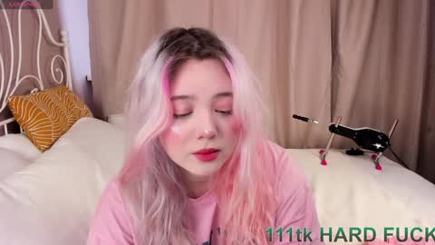 Yuki  online show from January 19, 8:39 am