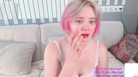 Yuki  online show from April 11, 7:56 am