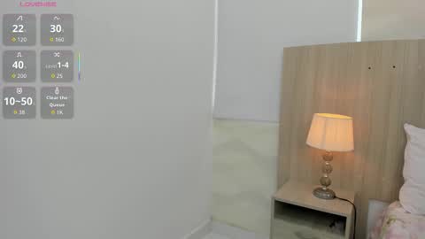   online show from November 12, 11:30 am