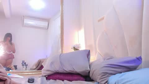 kaylachannell online show from January 15, 9:48 am