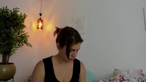 Snapshot of kaylajhonnes6 chatting on October 6, 1:06 pm K A Y L A online show from October 6, 1:06 pm