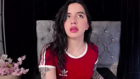 kaylee_lee online show from December 14, 4:40 am