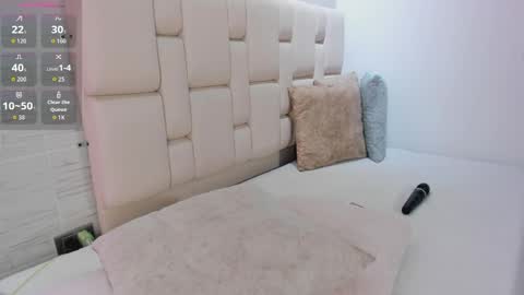 kaylee_scott_ online show from May 15, 8:11 pm