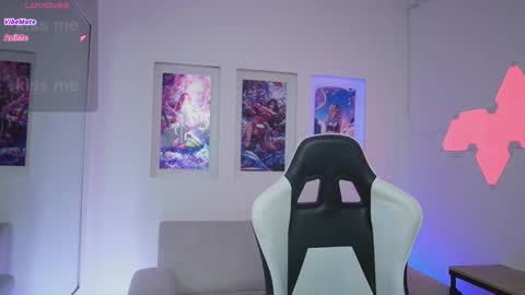 Kayra online show from October 2, 12:10 pm