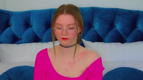 Keira online show from February 28, 6:09 pm