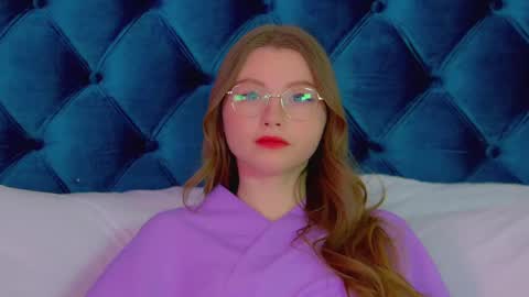 Keira online show from February 25, 4:46 pm