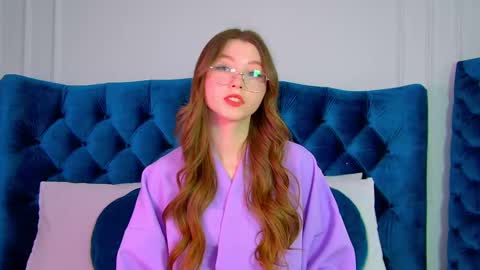 Keira online show from February 25, 6:36 am