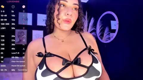 Snapshot of keisha_west chatting on September 28, 7:14 am Keisha online show from September 28, 7:14 am