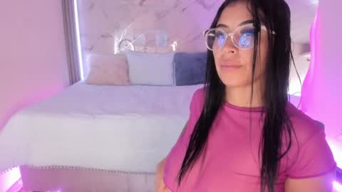 Keisy  online show from April 4, 3:00 pm