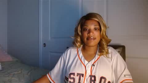 Kellie online show from January 31, 4:47 am