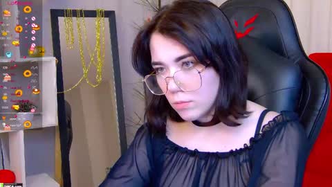 Kelly online show from December 16, 12:00 pm