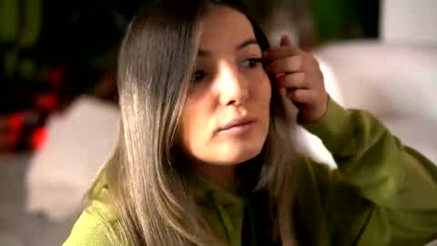 Denise online show from March 30, 2:22 am