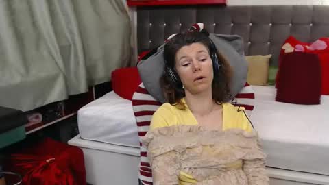 kelly online show from March 21, 2:11 pm