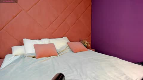 kellyy_bern online show from February 9, 12:46 am