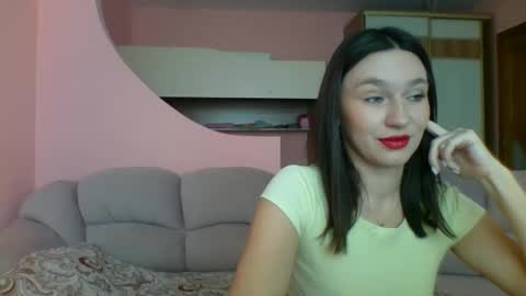 Snapshot of kelsivixen chatting on September 21, 8:46 am KelsiVixen online show from September 21, 8:46 am