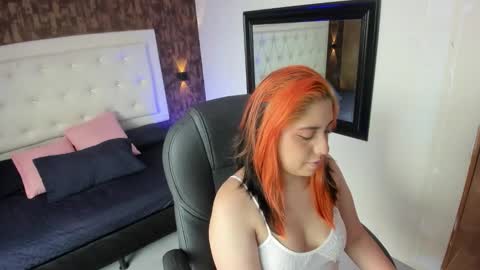 kelsybrookss online show from October 6, 2:34 pm