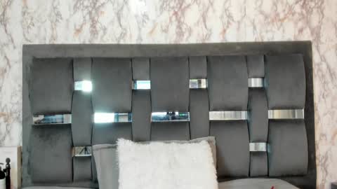 Kendall online show from January 15, 3:43 am