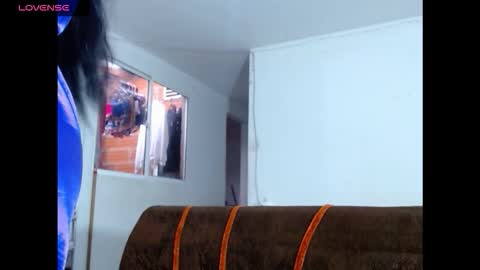 kendall online show from November 8, 12:10 pm