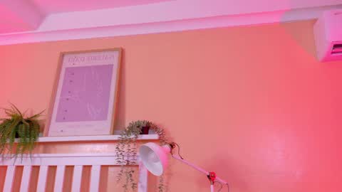   online show from March 29, 10:58 am