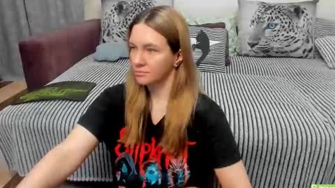 Kendra online show from February 6, 12:25 am