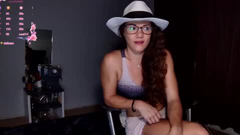 Kendra online show from February 6, 2:11 am