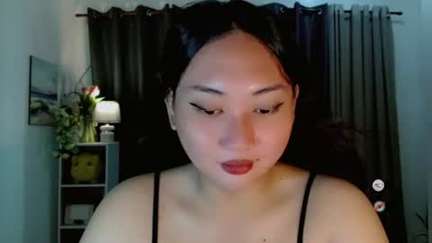 kennaxx69 online show from December 16, 6:52 am