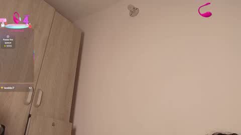 KESHA online show from March 11, 6:39 am