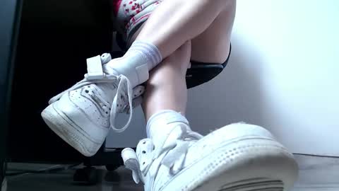     online show from October 3, 5:40 pm