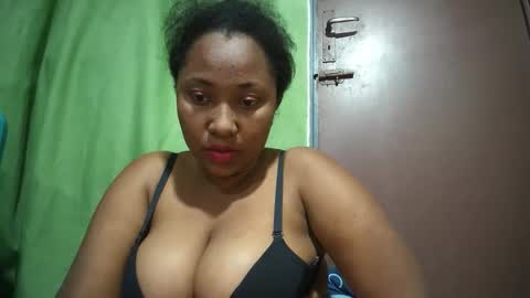Snapshot of kezia0910 chatting on October 14, 6:54 pm kezia0910 online show from October 14, 6:54 pm