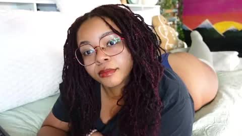 Khaya online show from February 19, 1:50 pm