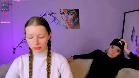 khloebeauty online show from October 19, 7:27 pm