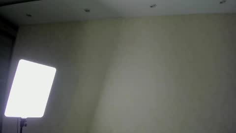 Snapshot of kiana_cream chatting on October 6, 11:38 am N M online show from October 6, 11:38 am