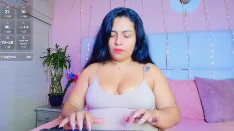 Snapshot of kiana_cream chatting on March 12, 12:36 pm N M online show from March 12, 12:36 pm