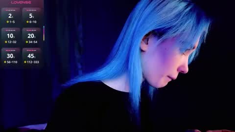 Kira online show from December 5, 9:05 pm