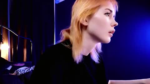 Kira online show from February 9, 10:34 pm