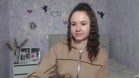 Snapshot of kiaracriegs chatting on February 16, 7:05 pm Kara online show from February 16, 7:05 pm