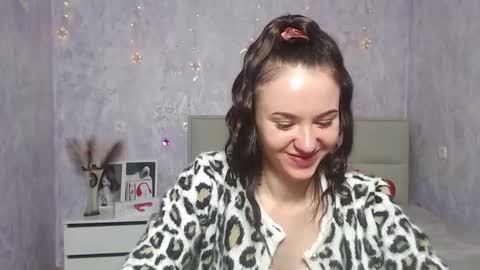 Snapshot of kiaracriegs chatting on January 29, 4:47 am Kara online show from January 29, 4:47 am