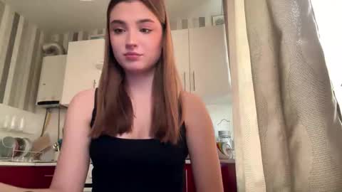 Ola my name is Lissa  Lets hit 10 Thumbs Up together   online show from March 9, 1:58 pm