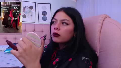 kIKI online show from November 5, 10:26 pm