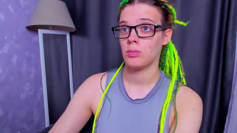 Kiki online show from September 23, 10:35 am