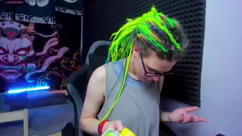 Kiki online show from September 30, 9:59 am