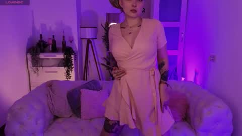 Kiki online show from November 19, 3:45 pm